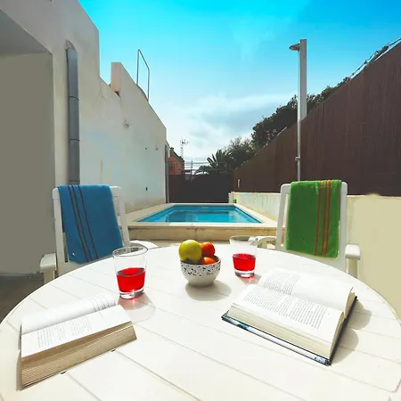 Villa Lakeside Oasis